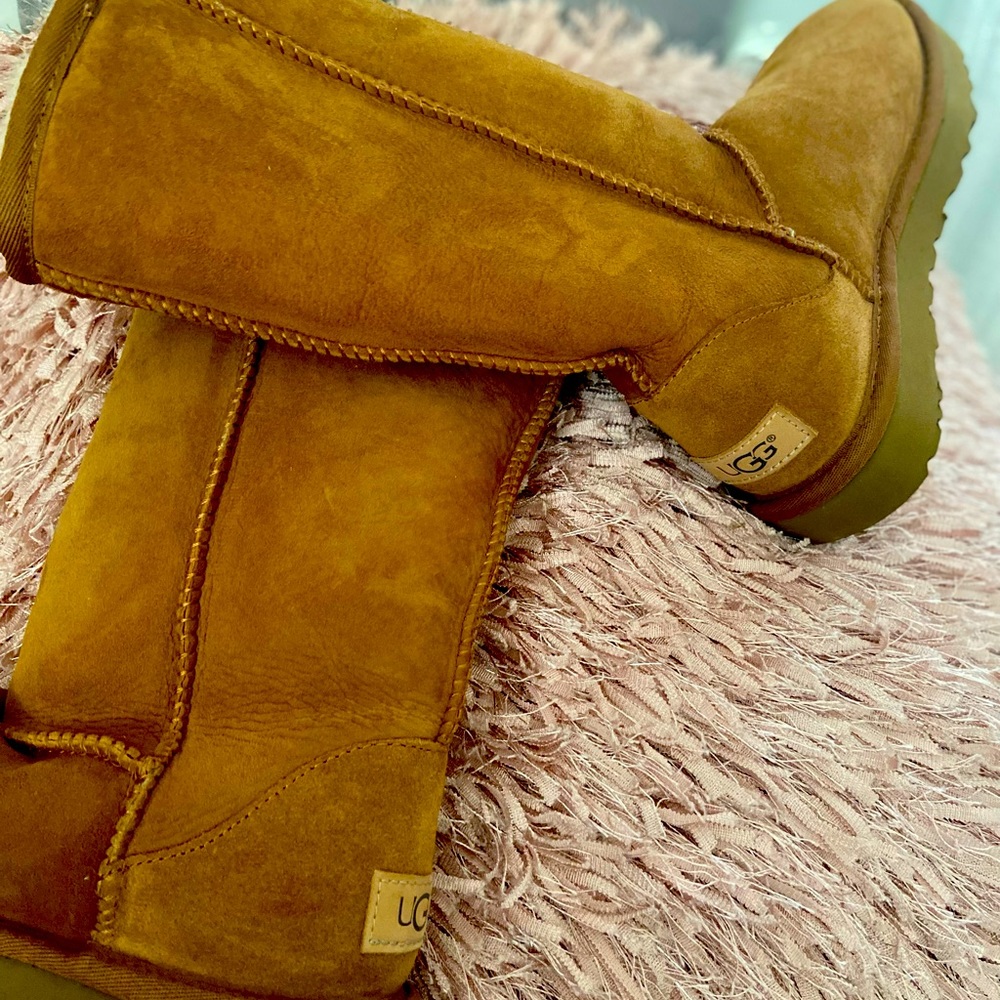 UGG boots for Girls-calf high tan size 5